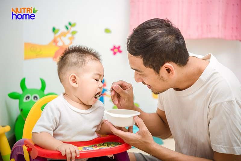 Món ăn của bé 1 tuổi nên nêm gia vị gì tốt cho sức khỏe?