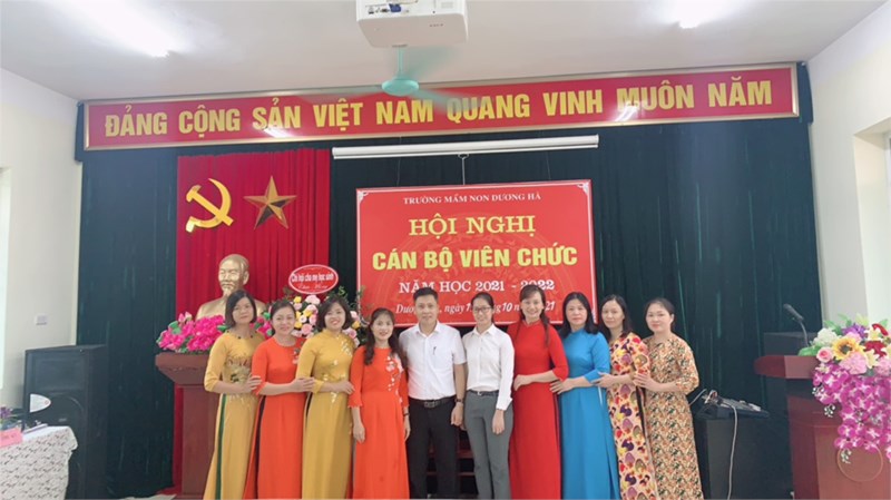 Hội nghị viên chức trường mầm non Dương Hà năm học 2021-2022
