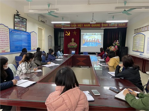 Trường MN Dương Quang tổ chức tập huấn trực tuyến  chuyên đề   Ứng dụng phương pháp giáo dục tiên tiến Montessori trong trường mầm non  