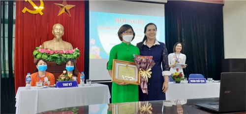 Trường MN Dương Quang tổ chức Hội nghị Cán bộ, viên chức, người lao động năm học 2021-2022.