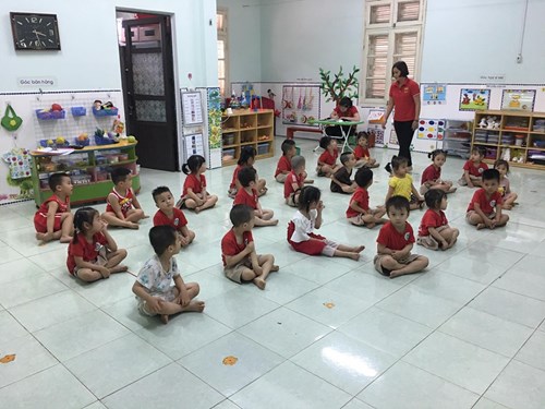 Hoạt động 1 ngày của các con ở lớp sau khi trở lại ngôi trường mầm non Kim Lan thân yêu!