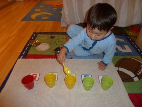 Học số và số đếm theo phương pháp Montessori