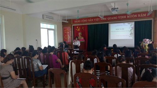 Trường mầm non thị trấn Trâu Quỳ tổ chức tập huấn công tác phòng chống dịch bệnh Covid -19 cho CBGVNV