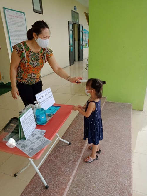 Trường Mầm non Yên Thường chào đón các bé đi học trở lại sau đợt nghỉ dịch kéo dài

