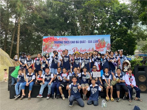 Trường THCS Cao Bá Quát tổ chức cho học sinh tham quan, học tập ngoại khóa tại khu du lịch Ao Vua, Thành cổ Sơn Tây 

