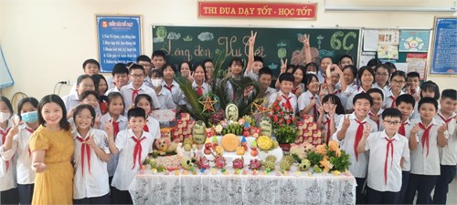Tưng bừng chào đón  Ngày hội trăng rằm  của trường THCS Dương Quang