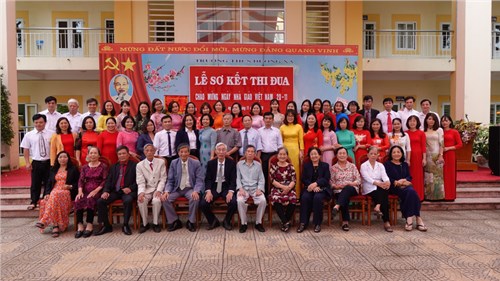 Lễ sơ kết thi đua chào mừng 38 năm ngày Nhà giáo Việt Nam ( 20/11/1982 - 20/11/2020)