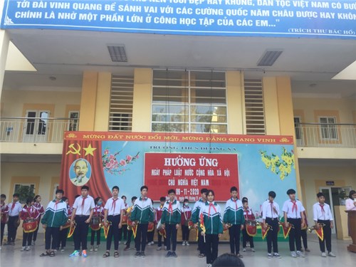 Hưởng ứng Ngày Pháp luật  nước Cộng hòa xã hội chủ nghĩa Việt Nam