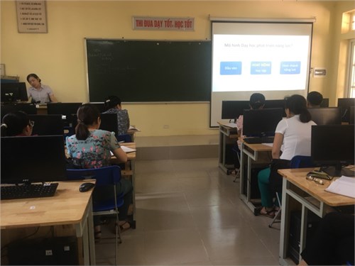 Buổi tập huấn chuyên môn   Dạy học theo phát triển năng lực  của trường THCS Kim Lan