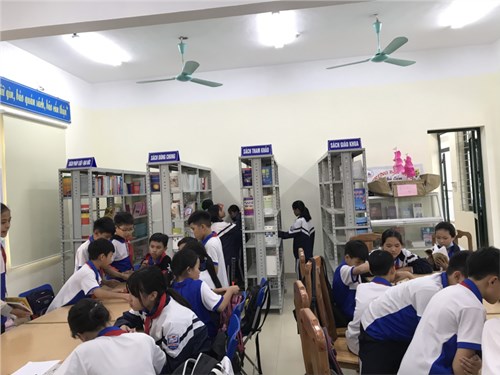 Hoạt động đọc tháng 11 Thư viện trường THCS Trung Mầu