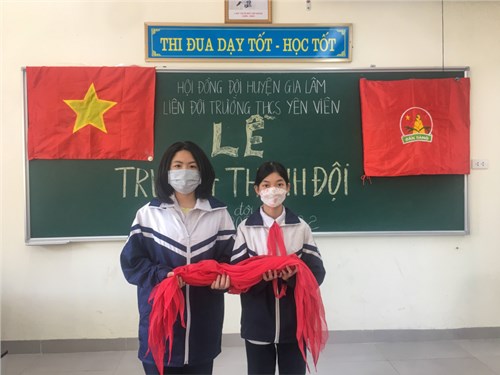 Lễ trưởng thành Đội của học sinh khối 9 trường THCS Yên Viên