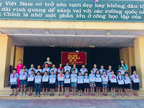 Đại hội Cháu ngoan Bác Hồ năm học 2019-2020.