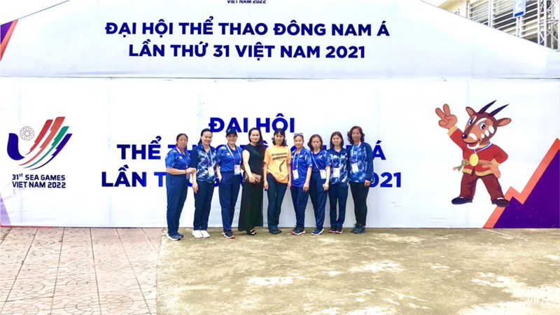 Cô giáo Nguyễn Thị Hà - giáo viên thể dục vinh dự được mời làm trọng tài SEA GAMES 31 tại Việt Nam.