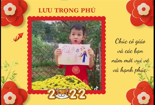 Bạn Lưu Trọng Phú 1A3 gửi lời chúc Tết tới các thầy cô và các bạn nhân dịp năm mới 2022. Thật đáng yêu và tự tin.