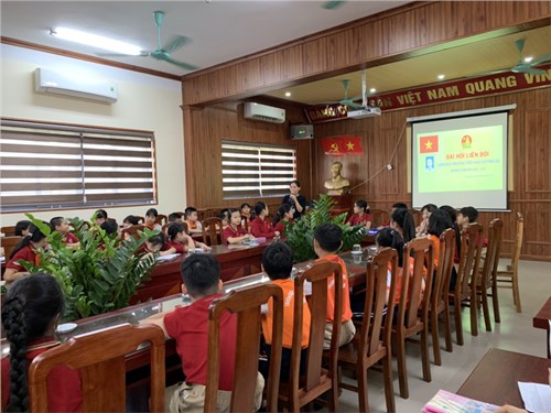 Đại hội Liên đội Trường tiểu học Dương Xá