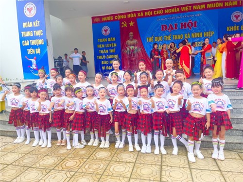 Trường Tiểu học Lê Ngọc Hân tham dự Đại hội thể dục thể thao xã Ninh Hiệp lần thứ x