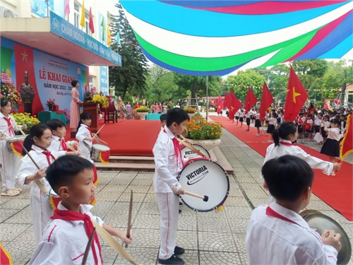 Sáng 05/9/2022 trường Tiểu học Ninh Hiệp tổ chức Lễ khai giảng năm học 2022 – 2023 trong niềm vui hân hoan của thầy, trò và cha mẹ học sinh.