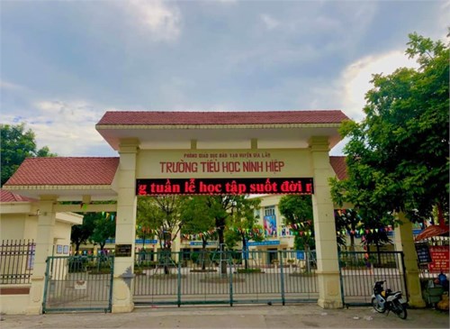 Một số hoạt động của thầy và trò trường Tiểu học Ninh Hiệp hưởng ứng tuần lễ học tập suốt đời