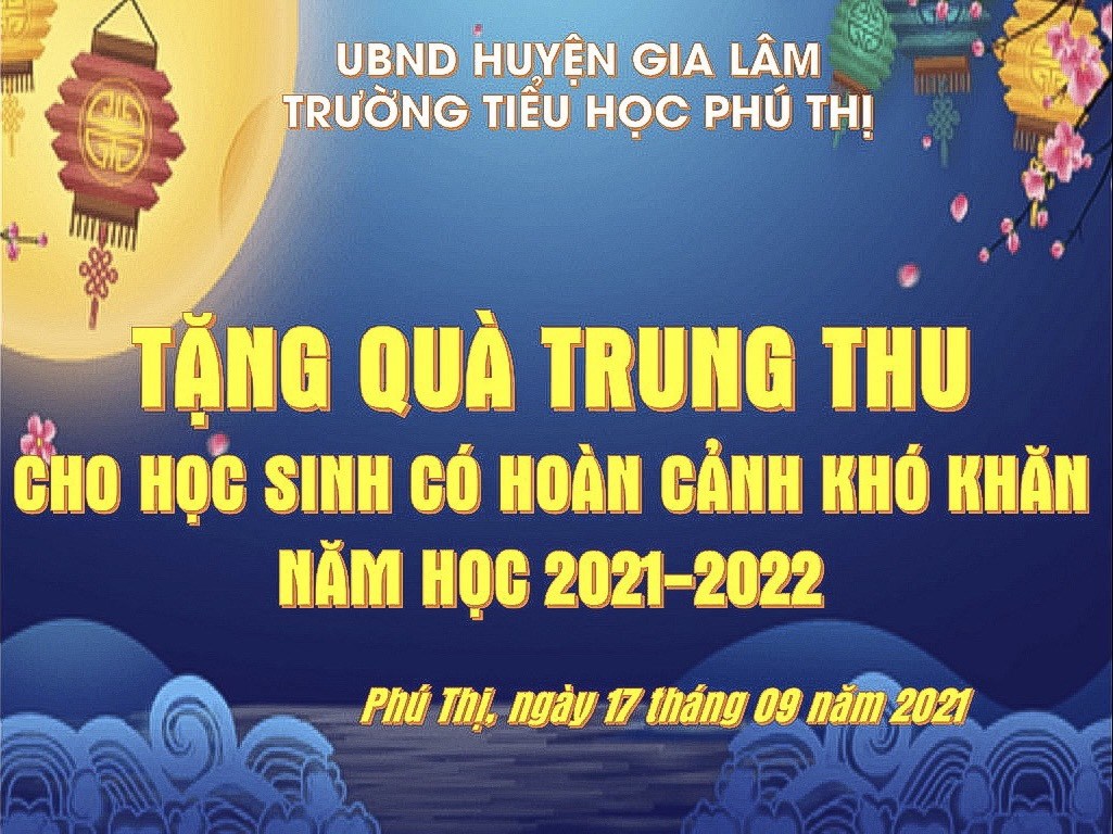 Tặng quà cho học sinh có hoàn cảnh khó khăn nhân dịp Tết Trung Thu 2021 - Trường Tiểu học Phú Thị