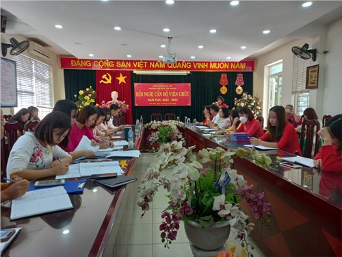 Hội nghị cán bộ, công chức, viên chức trường tiểu học Tiền Phong năm học 2022-2023 