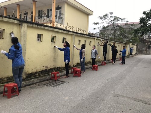 Đoàn thanh niên trường Tiểu học Trung Mầu hưởng ứng tháng hành động thanh niên của Đoàn xã Trung Mầu