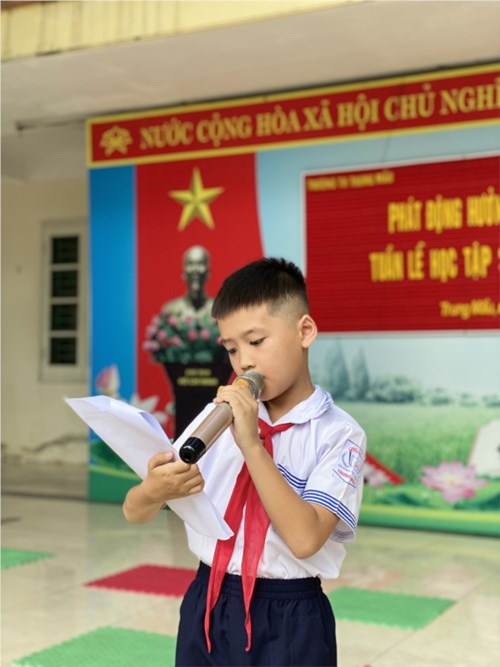 Trường Tiểu học Trung Mầu tổ chức Hội thi rung chuông vàng nhân dịp hưởng ứng Tuần lễ học tập suốt đời với chủ đề Chào mừng ngày giải phóng Thủ đô 10/10