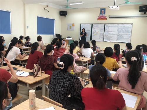 Ngày 27/8/2020 - ngày thứ 4, giáo viên trường Tiểu học Trung Thành tham gia đợt bồi dưỡng chuyên môn hè 2020 cấp huyện.