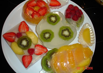 Dạy cách làm thạch rau câu hoa quả đơn giản tại nhà