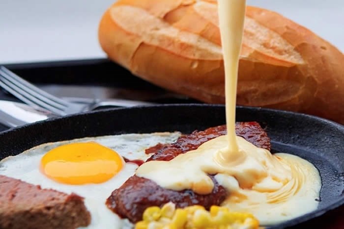 Cách làm món bít tết sốt phô mai lạ miệng
