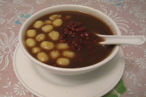Chè đậu đỏ hạt sen ngon mát, bổ dưỡng