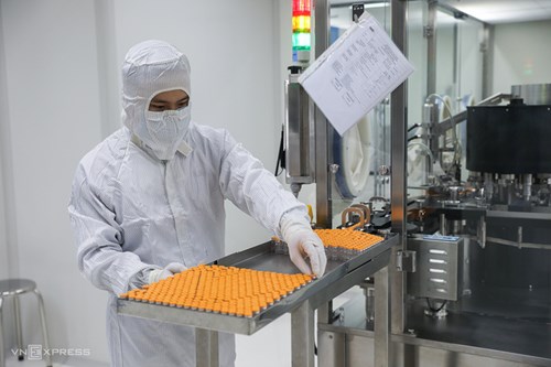 Việt Nam có thể sản xuất vaccine trong nước vào tháng 9